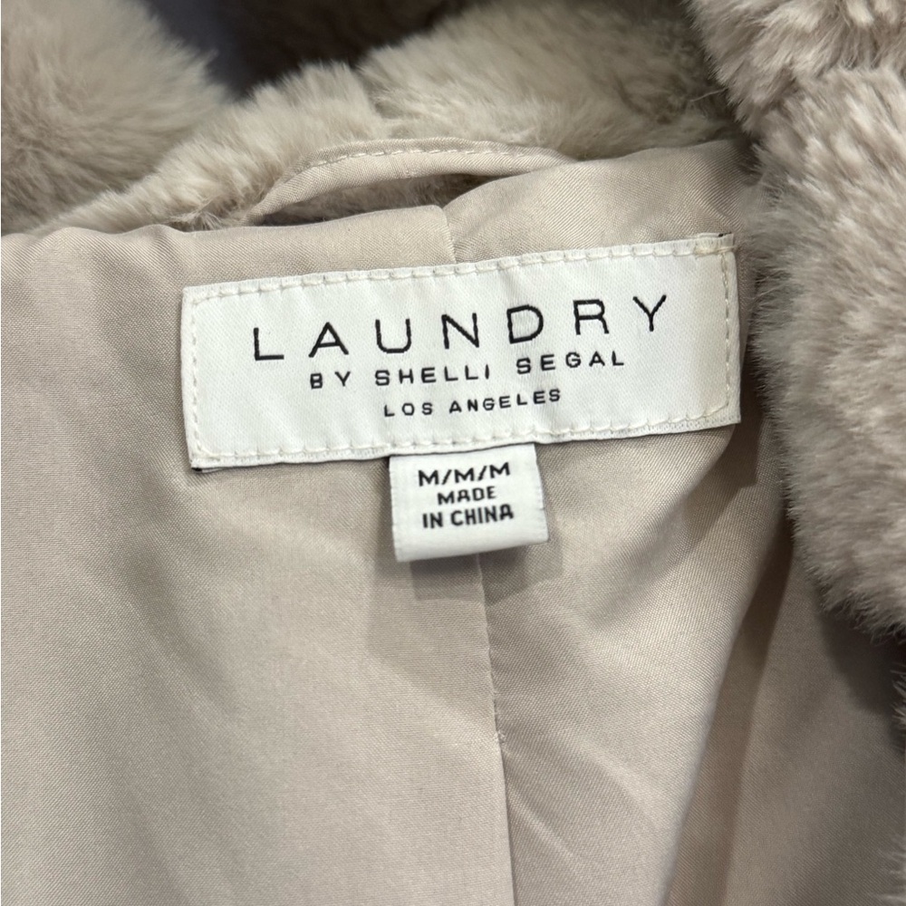 Laundry By Shelli Segal Teddy Jacket Faux Fur! Brand New! Never Worn! - Picture 6 of 6